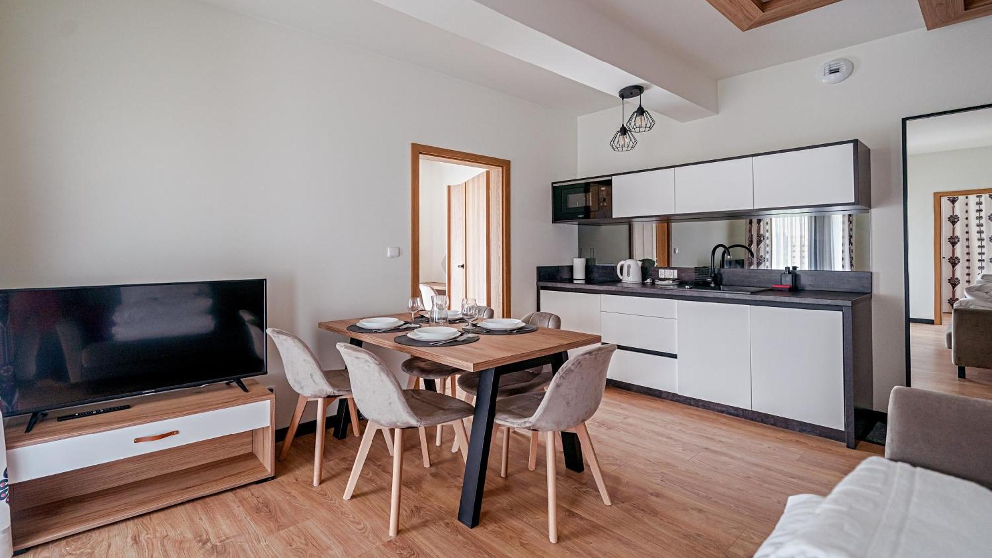 Apartamenty Sun & Snow Ski Apartments เบียลกาตัทร์ชันสกา ภายนอก รูปภาพ