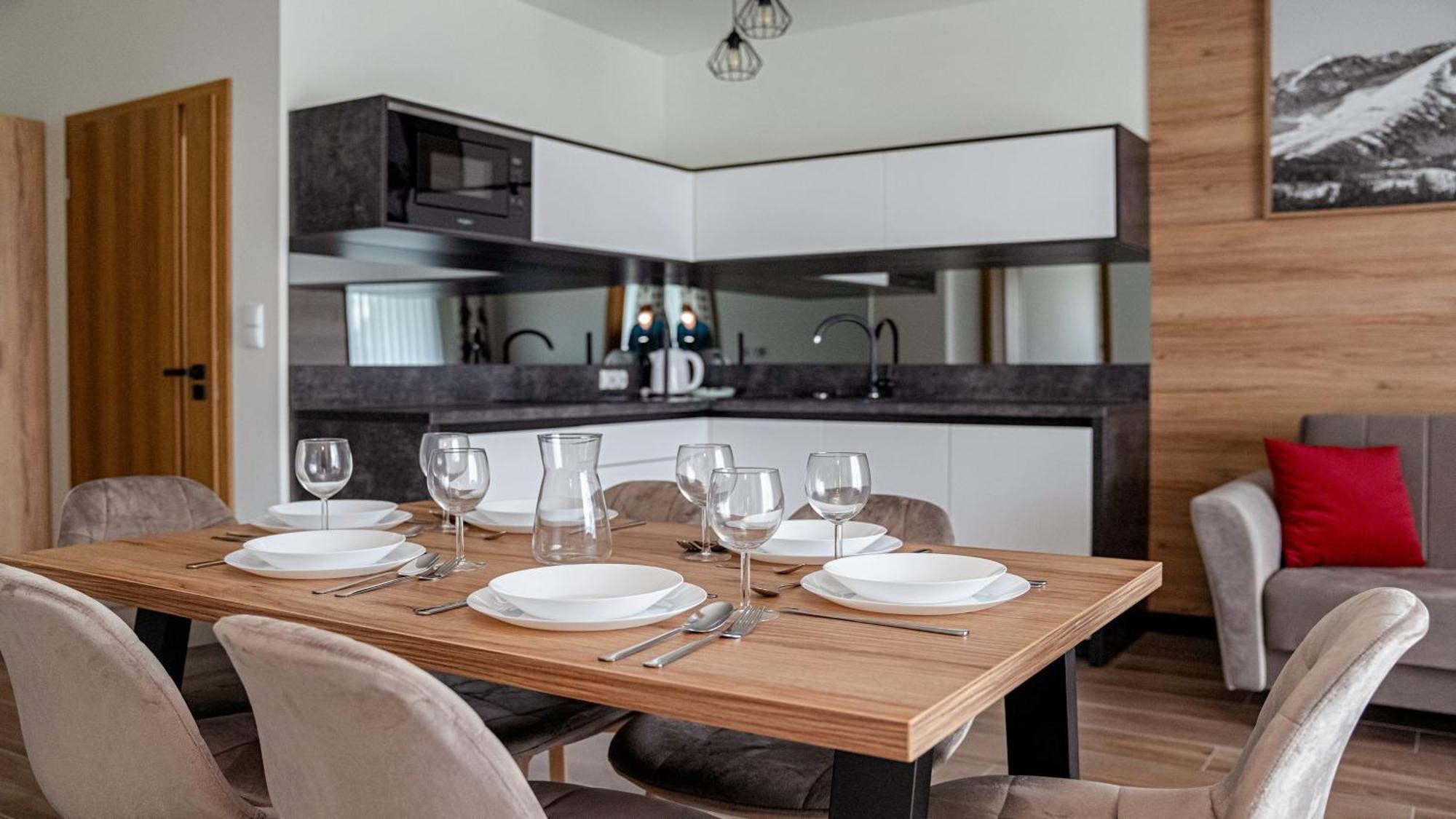 Apartamenty Sun & Snow Ski Apartments เบียลกาตัทร์ชันสกา ภายนอก รูปภาพ